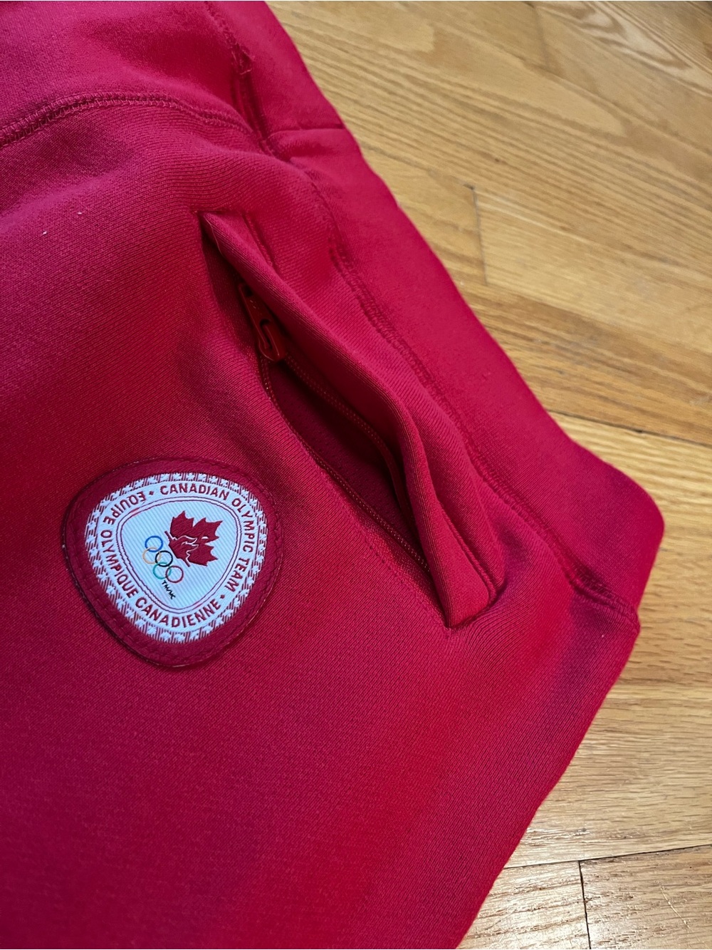NWOT - Team Canada Olympic Jogging pants by HBC, Women’s size M - Picture 3 of 14